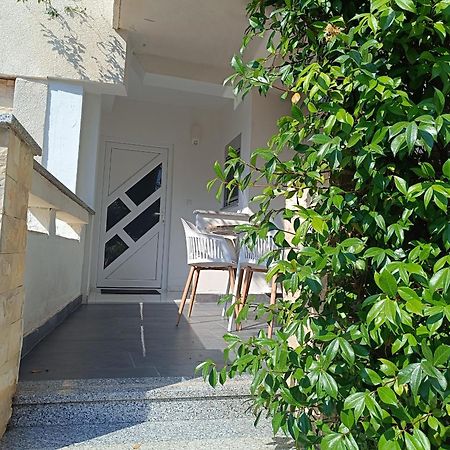 Apartmani Emilio Novalja Zewnętrze zdjęcie