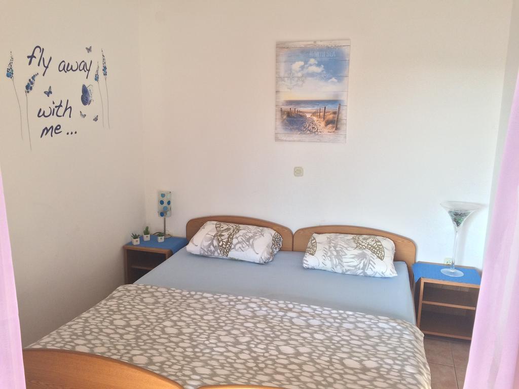 Apartmani Emilio Novalja Zewnętrze zdjęcie