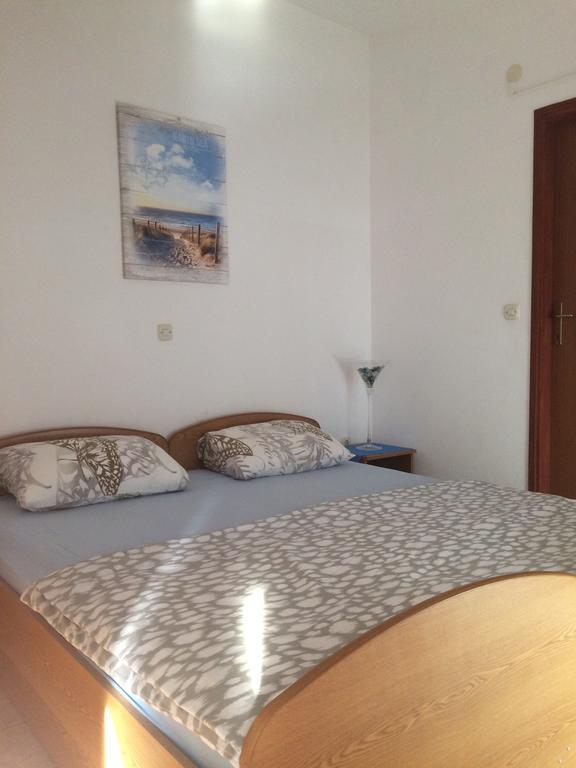 Apartmani Emilio Novalja Zewnętrze zdjęcie