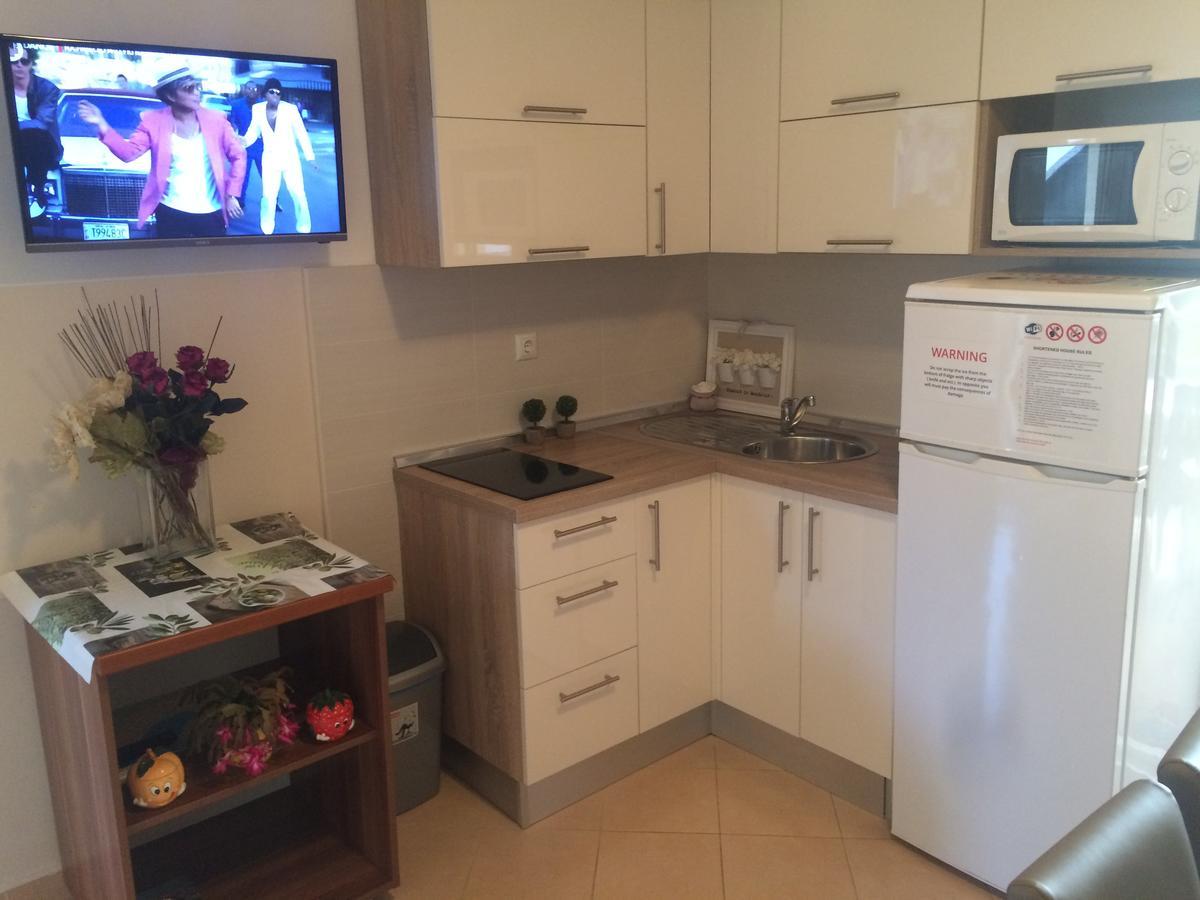 Apartmani Emilio Novalja Zewnętrze zdjęcie