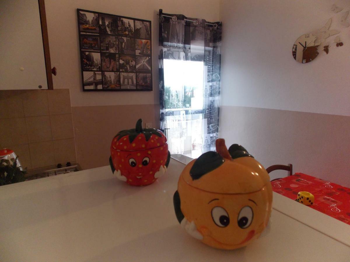 Apartmani Emilio Novalja Pokój zdjęcie